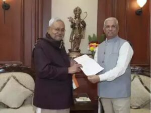 nitis-kumar-resign-1071996966660515636886742266
