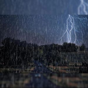 lightning-rain924422065441977279