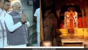 iong8qa8_pm-modi-visit-karni-mata-temple-_625x300_22_may_252015760987674001400